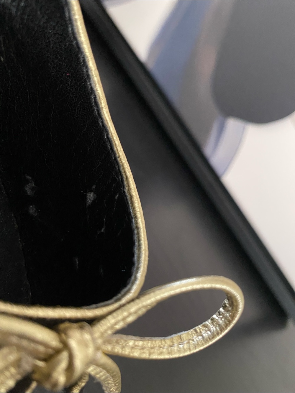 Vintage 90’s Aerosoles Black and Gold Peep Toe Pumps - Picture 6 of 7